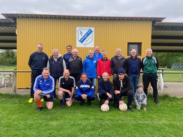 001 Mannschaftsfoto 2024 25